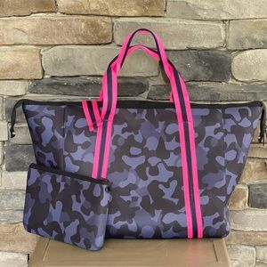 Neoprene duffel bag